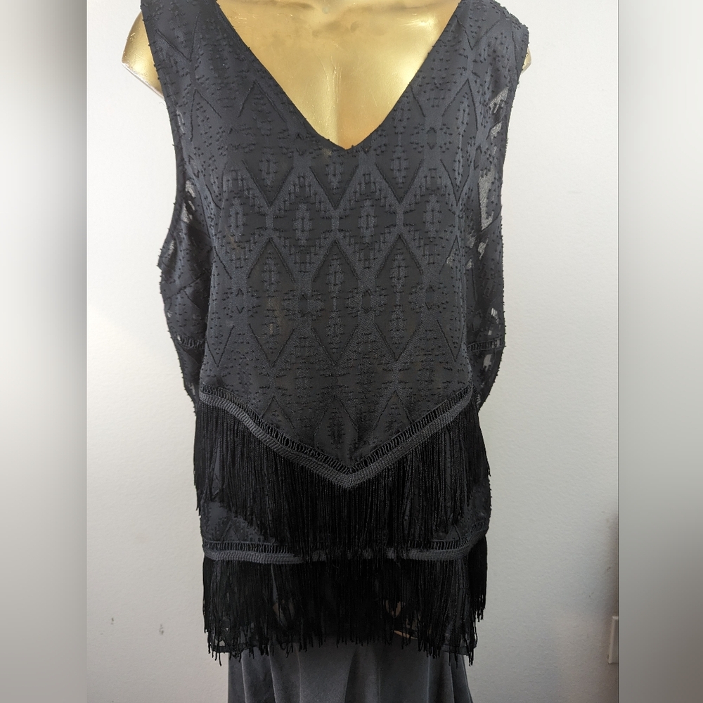 Skies Are Blue Black Sleeveless Blouse With Fringe XXL